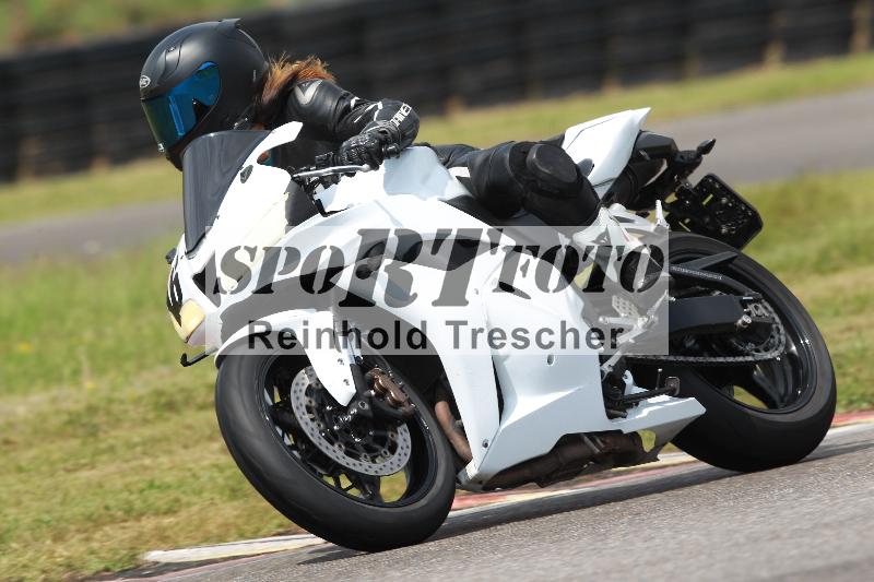 Archiv-2022/13 25.04.2022 Plüss Moto Sport ADR/Freies Fahren/16